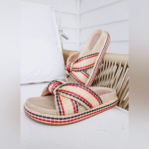 Mia Women's Giade Raffia Slip-On Sandals
Size 9